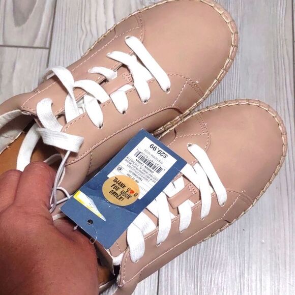 (20-3470)โ ๐ฅ3/$20๐ฅ Universal Thread Tan Shaelyn Size 6 - Picture 4 of 11